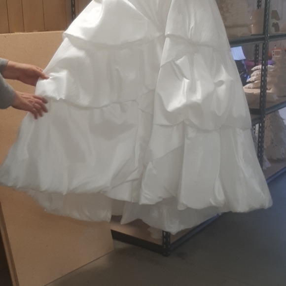 Alfred angelo - Picture 2 of 6